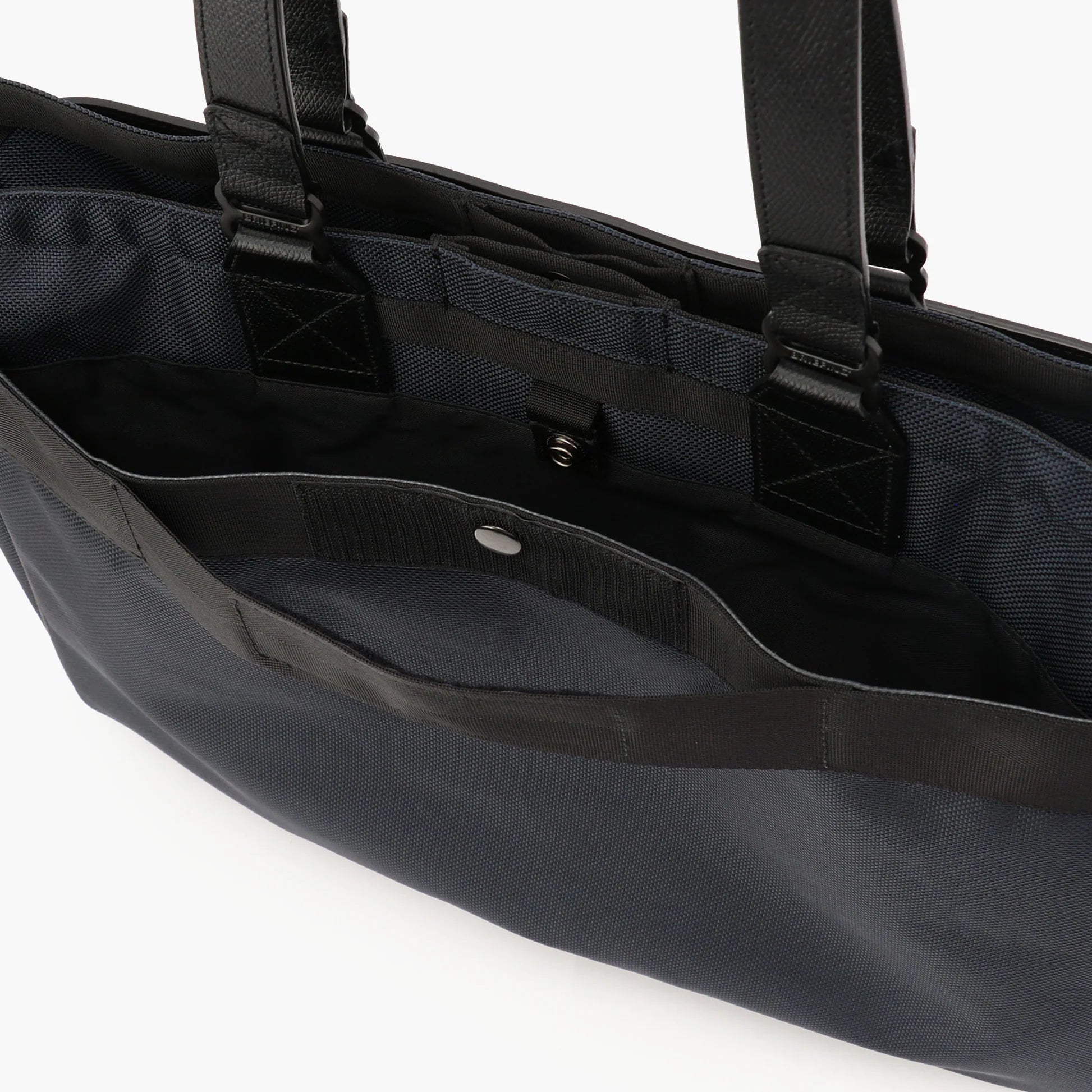 FUSION SQ TOTE HD BRIEFING Tote Bag Suburban.