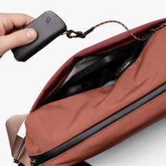 Venture Sling 10L - Camera Edition