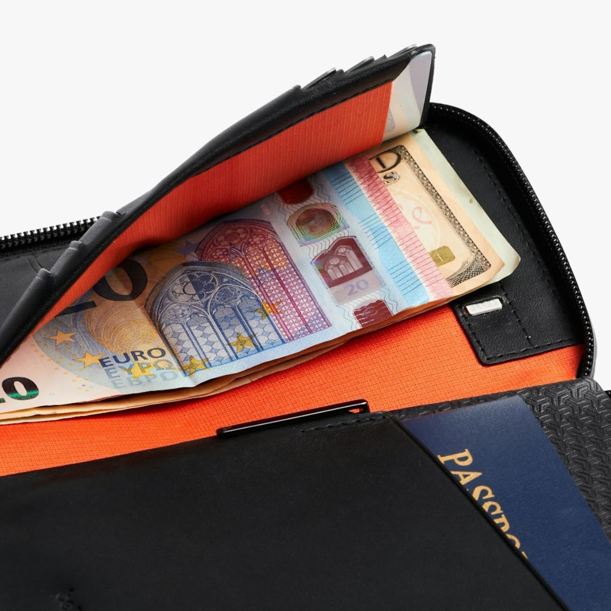 Travel Folio - Carryology Essential Edition