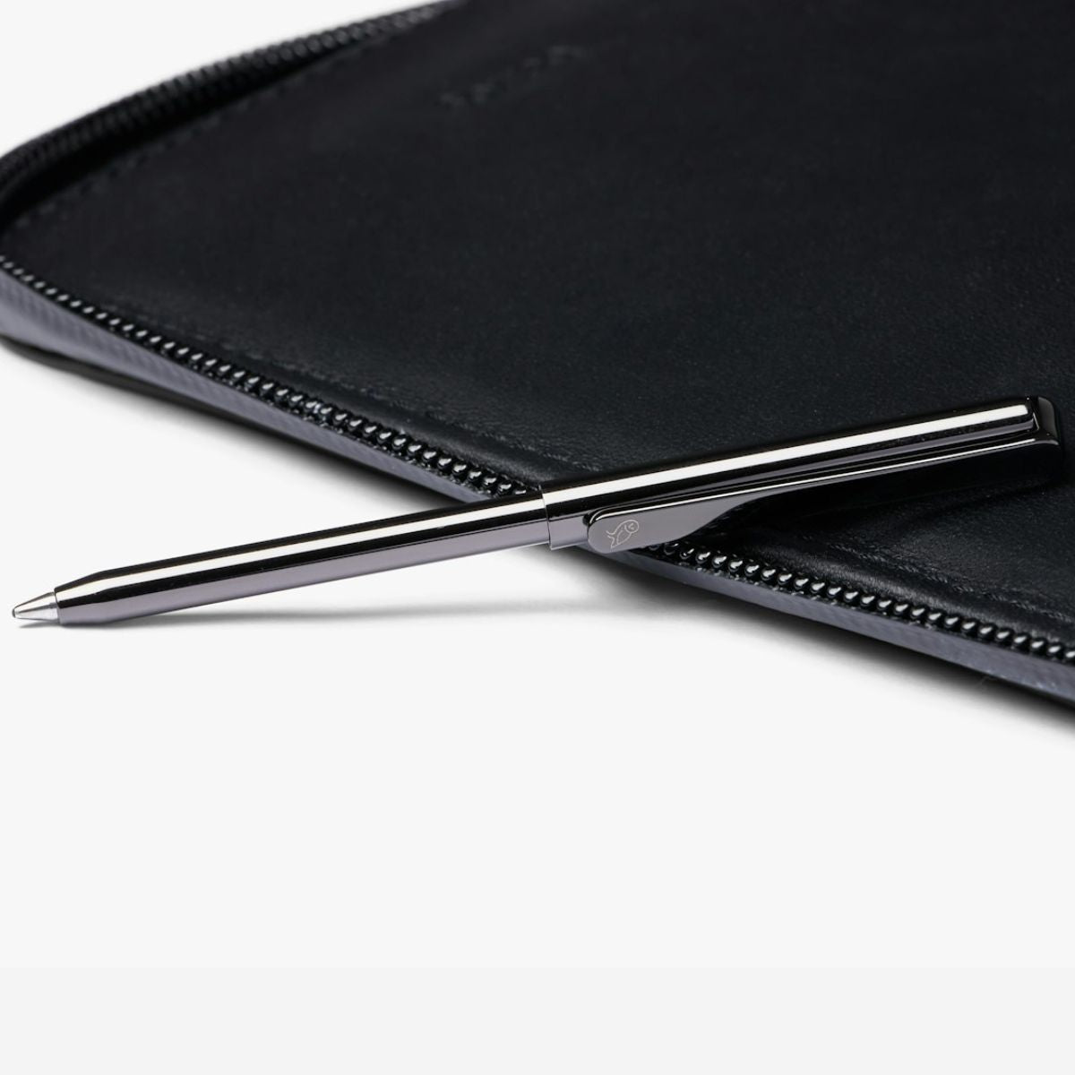 Travel Folio - Carryology Essential Edition