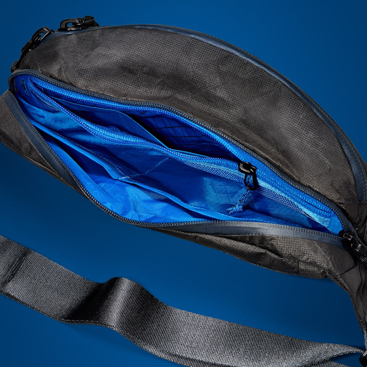 EVERGOODS X Carryology | Civic Access Sling 2L CAS2