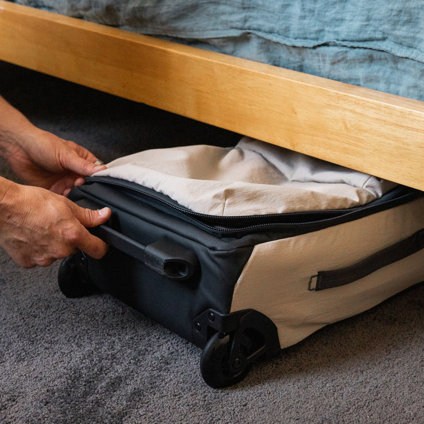 Lite Carry-On